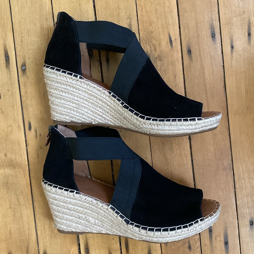 Gentle Souls by Kenneth Cole Espadrille Wedges,  Size 9